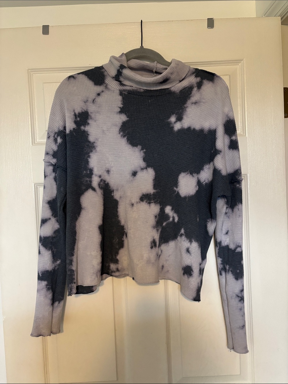 Tie-Dye Mock Neck Long Sleeve Top - purple/gray shades